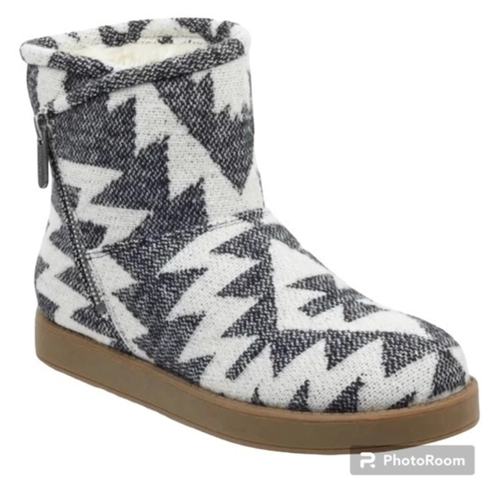 Indigo Rd. Woman’s Low Top Boots